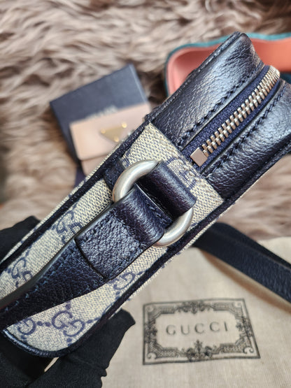 Gucci Beige/Navy Blue GG Supreme