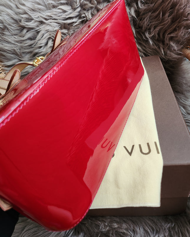 Louis Vuitton Monogram Vernis Rosewood Avenue shoulder bag