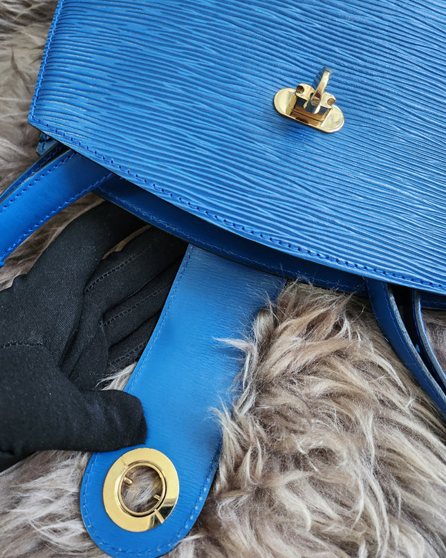 Louis Vuitton Cluny Shoulder Bag