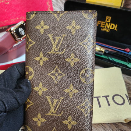 LOUIS VUITTON Agenda Pocket Monogram Canvas