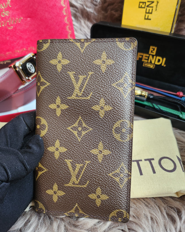 LOUIS VUITTON Agenda Pocket Monogram Canvas