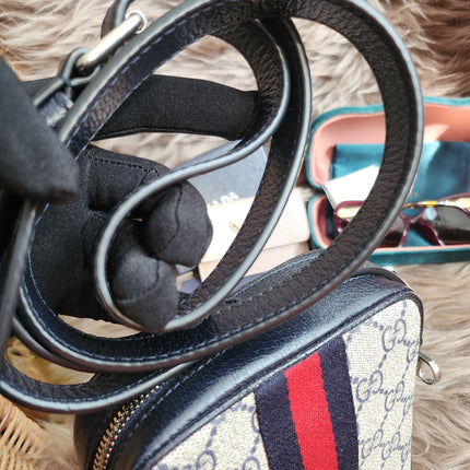 Gucci Beige/Navy Blue GG Supreme