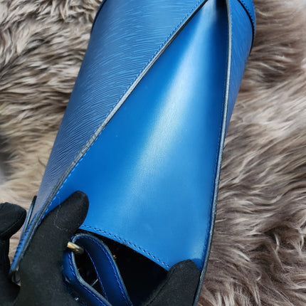 Louis Vuitton Cluny Shoulder Bag