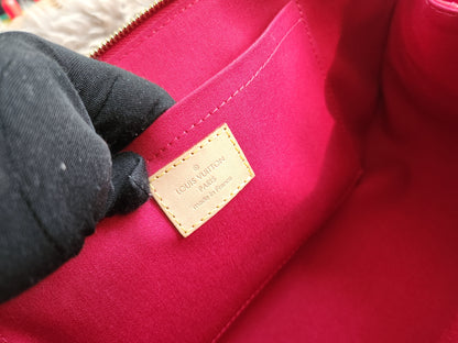 Louis Vuitton Monogram Vernis Rosewood Avenue shoulder bag