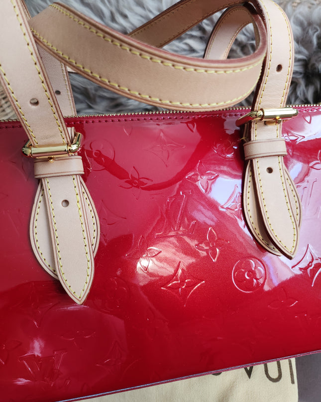 Louis Vuitton Monogram Vernis Rosewood Avenue shoulder bag
