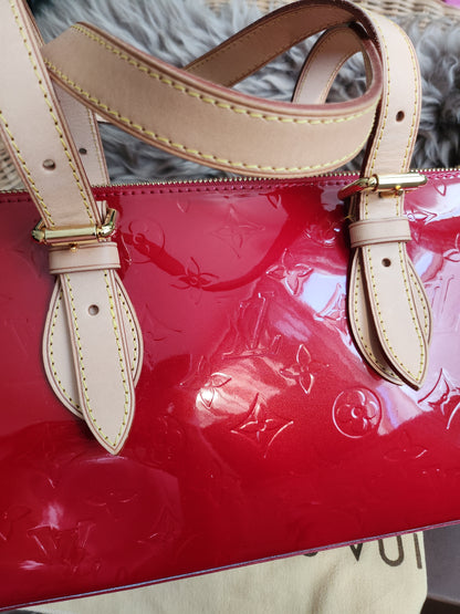 Louis Vuitton Monogram Vernis Rosewood Avenue shoulder bag