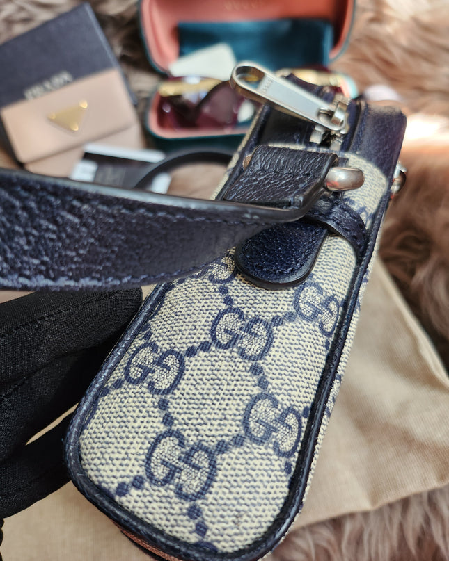 Gucci Beige/Navy Blue GG Supreme
