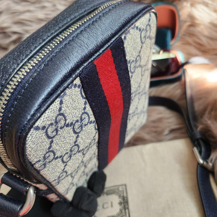 Gucci Beige/Navy Blue GG Supreme