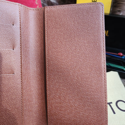 LOUIS VUITTON Agenda Pocket Monogram Canvas