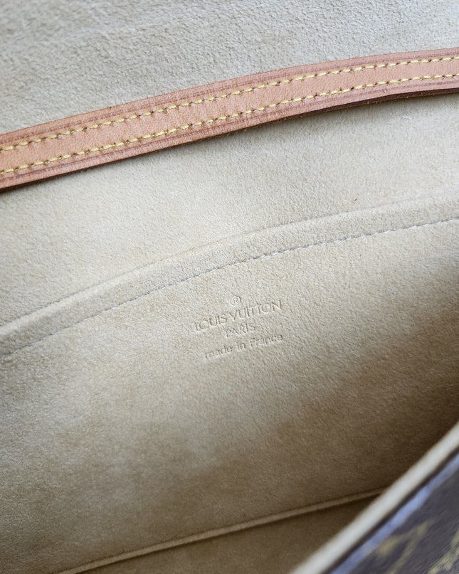 Louis Vuitton
2001 Pochette Twin GM crossbody bag