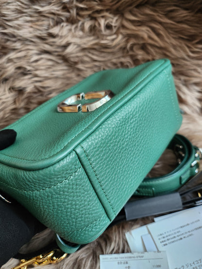 Marc Jacobs The Softshot 21 in cucumber green leather silver-tone hardware