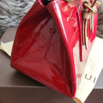 Louis Vuitton Monogram Vernis Rosewood Avenue shoulder bag