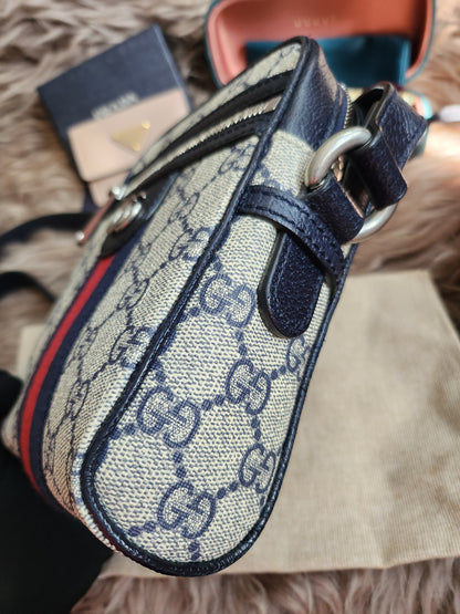 Gucci Beige/Navy Blue GG Supreme