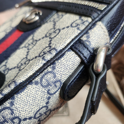 Gucci Beige/Navy Blue GG Supreme